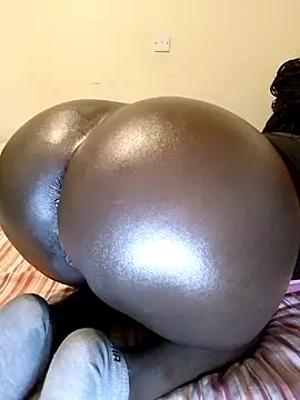 Misskhalifa  online show from 17, 2, 2025