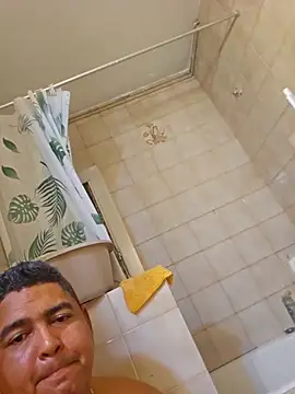 Snapshot of gordito_xx chatting on 22, 10, 2025 gordito xx online show from 22, 10, 2025