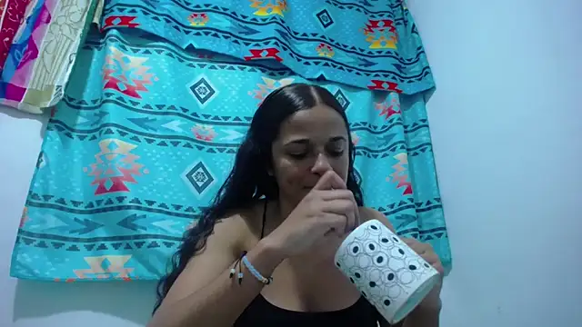 Snapshot of GiveLove1 chatting on 14, 1, 2025 GiveLove1 online show from 14, 1, 2025