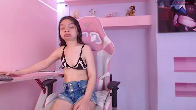 CharlotteMuller online show from 9, 10, 2025