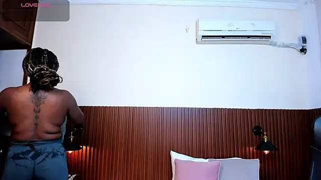 Snapshot of chanel_brunette chatting on 17, 2, 2025 chanel brunette online show from 17, 2, 2025