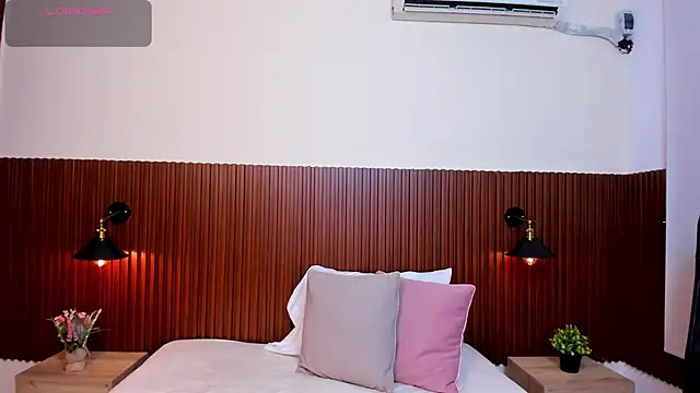 Snapshot of chanel_brunette chatting on 23, 2, 2025 chanel brunette online show from 23, 2, 2025