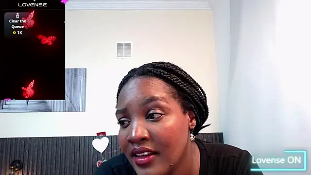 Snapshot of chanel_brunette chatting on 8, 9, 2025 chanel brunette online show from 8, 9, 2025