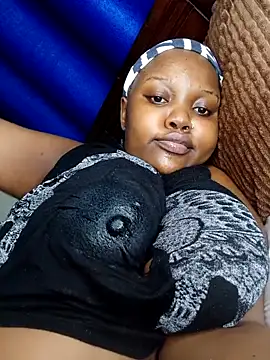 queennapal online show from 13, 3, 2026