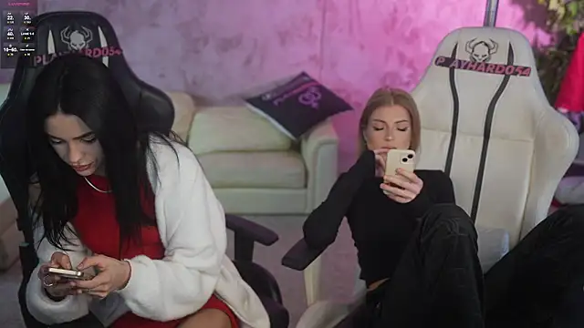 Tina Breeze online show from 23, 4, 2026