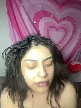 Snapshot of ThickerThanYoBitch chatting on 12, 1, 2025 ThickerThanYoBitch online show from 12, 1, 2025