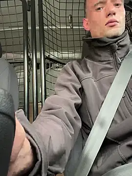 Snapshot of davorm chatting on 12, 12, 2024 davorm online show from 12, 12, 2024