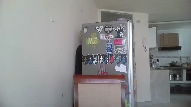 Snapshot of SuzzyyM chatting on 15, 2, 2025 SuzzyyM online show from 15, 2, 2025