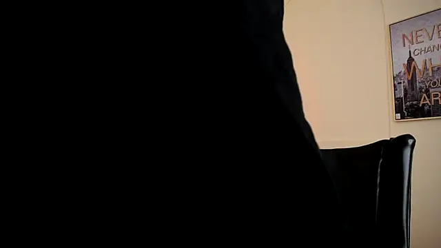 IsaBaileys  online show from 10, 3, 2025