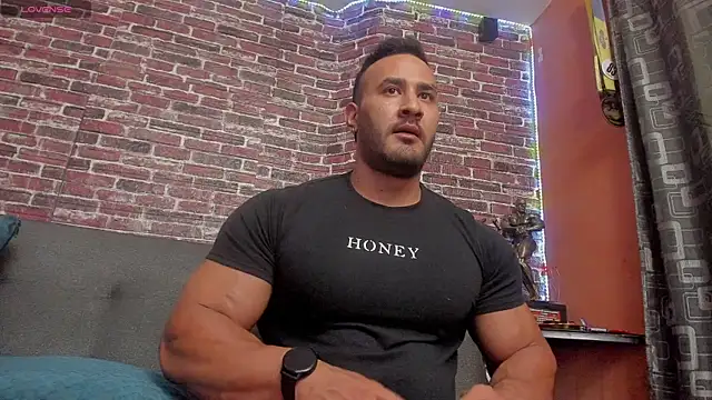 Snapshot of curt_xxx chatting on 13, 3, 2025 curt xxx online show from 13, 3, 2025