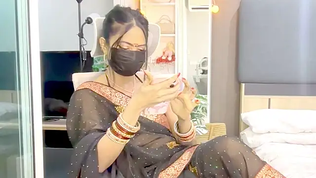 Snapshot of Monalisadon018 chatting on 17, 1, 2026 Monalisadon018 online show from 17, 1, 2026