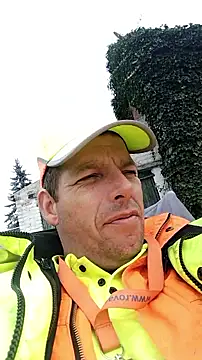 Snapshot of Knuffelstaaf123 chatting on 25, 9, 2025 Knuffelstaaf123 online show from 25, 9, 2025
