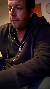 Snapshot of Knuffelstaaf123 chatting on 19, 4, 2026 Knuffelstaaf123 online show from 19, 4, 2026
