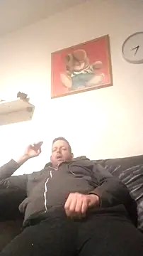 Snapshot of Knuffelstaaf123 chatting on 7, 5, 2026 Knuffelstaaf123 online show from 7, 5, 2026