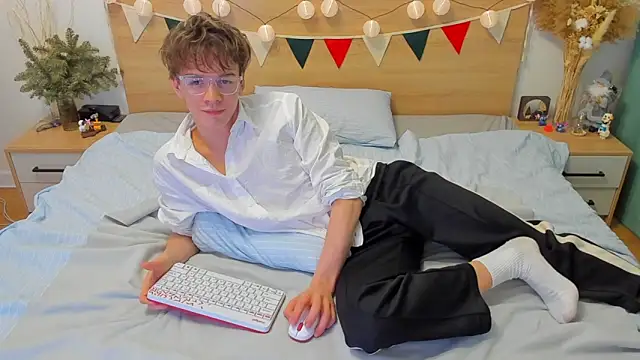 Fandi 777 online show from 25, 1, 2025