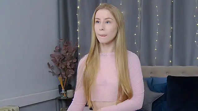 VioletiSwone online show from 26, 2, 2025