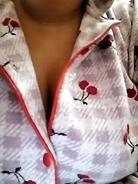 Snapshot of tahra-19 chatting on 2, 12, 2025 tahra-19 online show from 2, 12, 2025