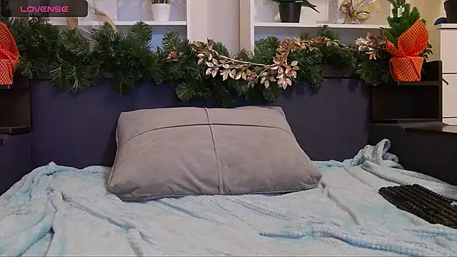 Snapshot of CalvinCay chatting on 14, 12, 2024 CalvinCay online show from 14, 12, 2024