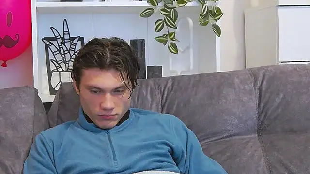 Snapshot of CalvinCay chatting on 23, 2, 2025 CalvinCay online show from 23, 2, 2025