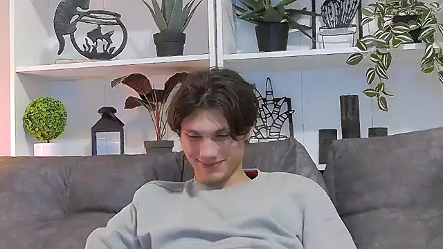 Snapshot of CalvinCay chatting on 11, 3, 2025 CalvinCay online show from 11, 3, 2025