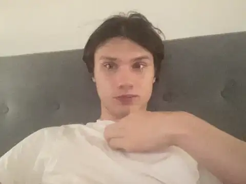 Snapshot of CalvinCay chatting on 11, 9, 2025 CalvinCay online show from 11, 9, 2025