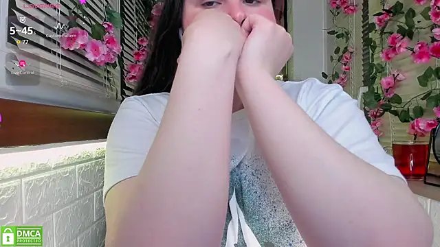 Snapshot of Candys_booty chatting on 12, 5, 2026 Candys booty online show from 12, 5, 2026