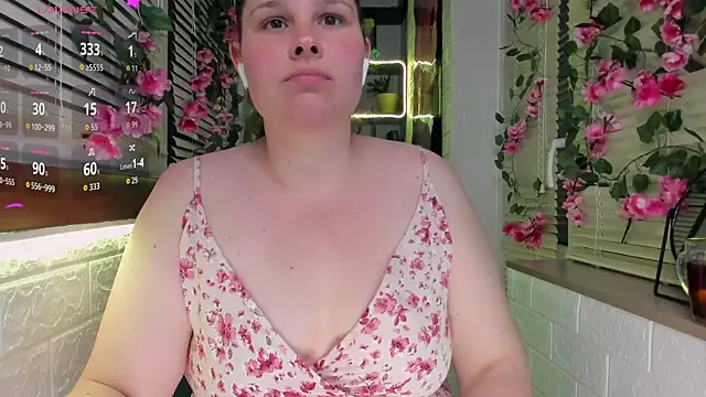 Snapshot of Candys_booty chatting on 20, 5, 2026 Candys booty online show from 20, 5, 2026