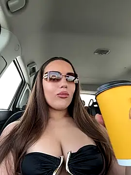 Snapshot of Syka0001 chatting on 7, 11, 2025 Syka0001 online show from 7, 11, 2025