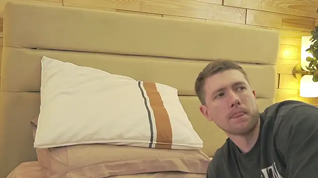 EthanPinkman online show from 2, 2, 2026