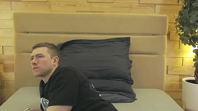 EthanPinkman online show from 9, 4, 2026