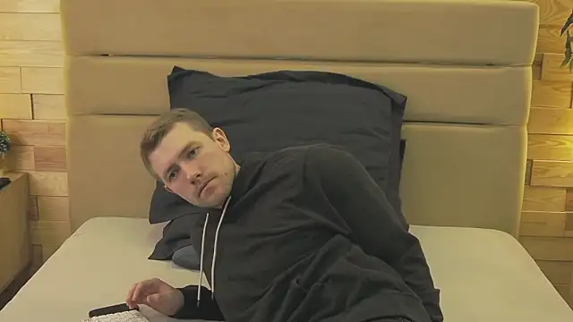 EthanPinkman online show from 20, 4, 2026