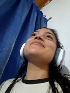 littlemelii online show from 15, 1, 2025