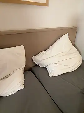 Snapshot of Alisa-Marie chatting on 14, 11, 2025 Alisa-Marie online show from 14, 11, 2025