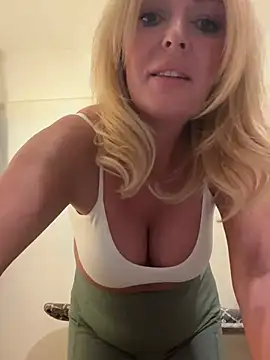 Snapshot of JodiSands chatting on 24, 1, 2025 JodiSands online show from 24, 1, 2025