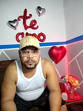 Snapshot of Evert_hairyboy chatting on 7, 2, 2026 Evert hairyboy online show from 7, 2, 2026