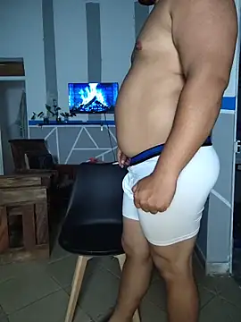 Snapshot of Evert_hairyboy chatting on 31, 5, 2026 Evert hairyboy online show from 31, 5, 2026