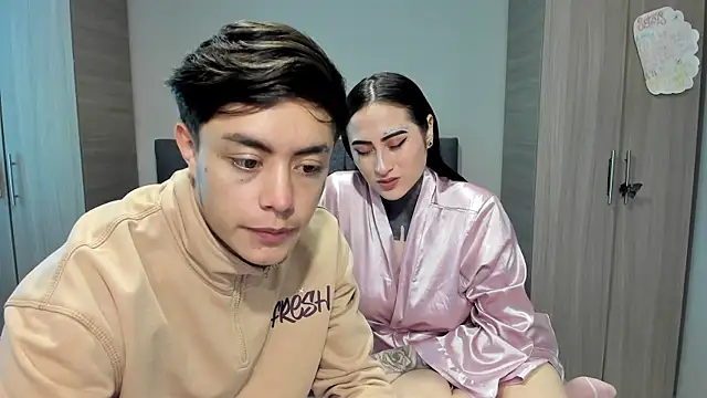 Snapshot of steban_and_kim chatting on 29, 1, 2025 steban and kim online show from 29, 1, 2025