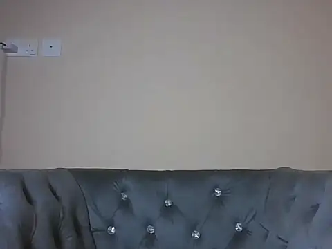 Snapshot of Mon_cherrie_ chatting on 2, 2, 2026 Mon cherrie online show from 2, 2, 2026