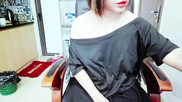 Miu-Le online show from 14, 11, 2025