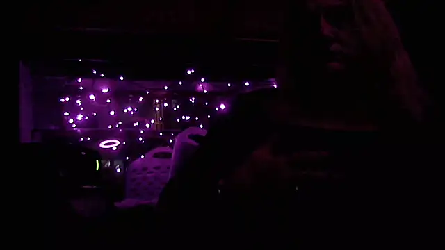 Snapshot of jessicalove99 chatting on 2, 2, 2026 jessicalove99 online show from 2, 2, 2026