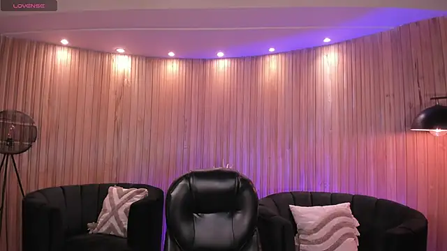 AmberLewis  online show from 14, 11, 2025