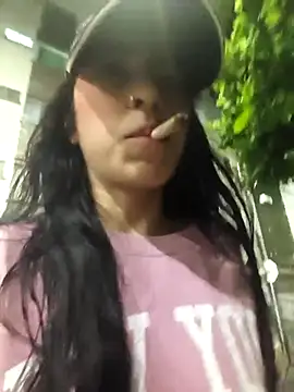 chaymae nah  online show from 8, 4, 2026