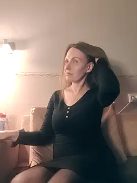 Evelina cute online show from 15, 3, 2026