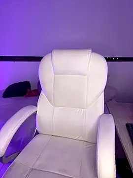 Snapshot of nyna_1 chatting on 18, 9, 2025 nyna 1 online show from 18, 9, 2025