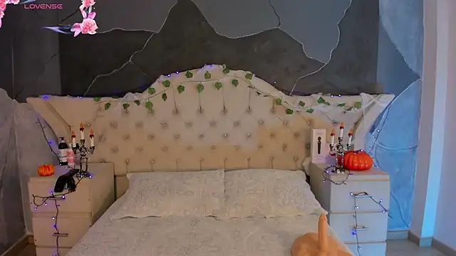 Snapshot of AmberGreyy_ chatting on 25, 10, 2025 AmberGreyy online show from 25, 10, 2025