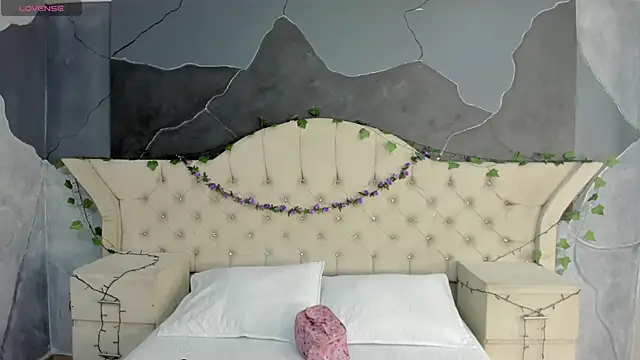 Snapshot of AmberGreyy_ chatting on 3, 11, 2025 AmberGreyy online show from 3, 11, 2025