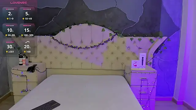 Snapshot of AmberGreyy_ chatting on 10, 11, 2025 AmberGreyy online show from 10, 11, 2025