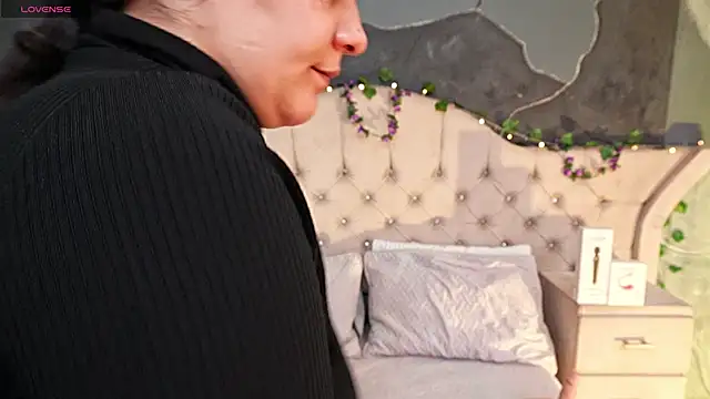 AmberGreyy  online show from 3, 3, 2026