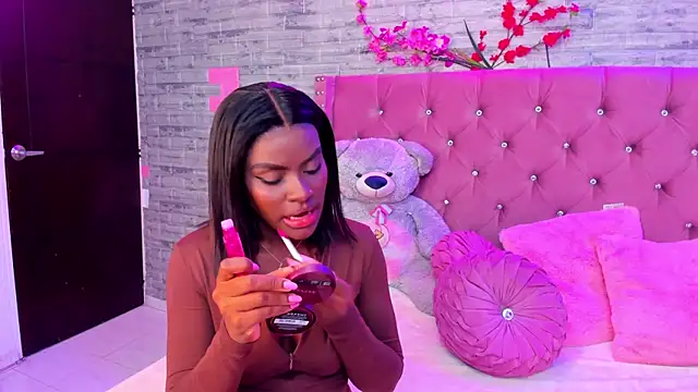 Snapshot of IsabellaBromsS chatting on 21, 2, 2025 IsabellaBromsS online show from 21, 2, 2025