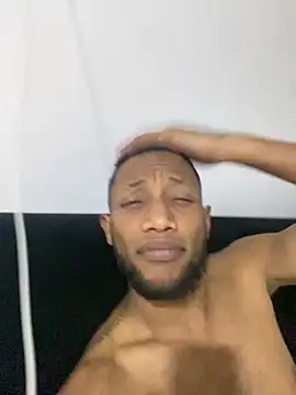 Snapshot of SairaxxxWilliams chatting on 4, 12, 2025 SairaxxxWilliams online show from 4, 12, 2025